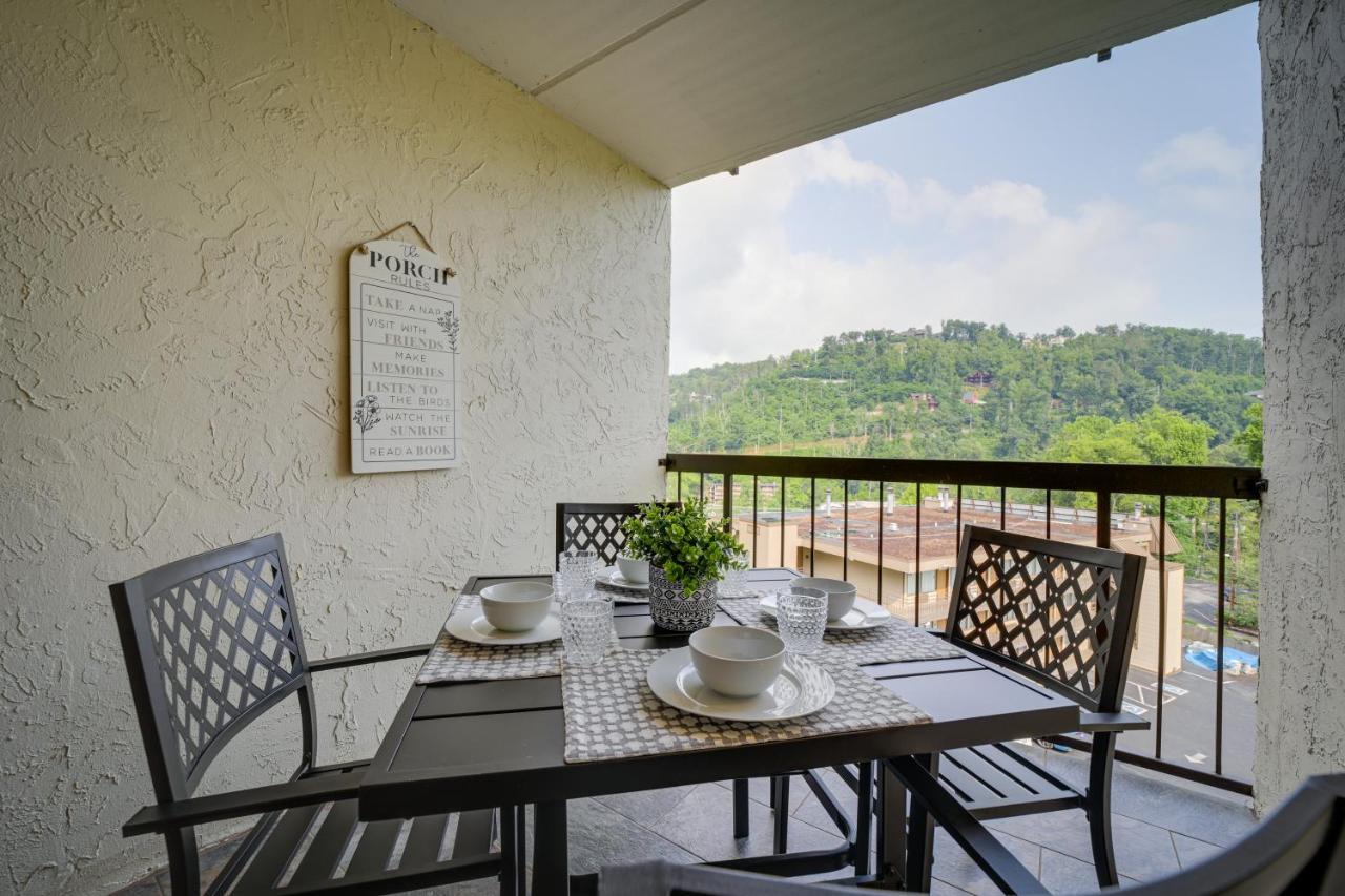Stylish Gatlinburg Condo With Pool Walk Downtown! Экстерьер фото